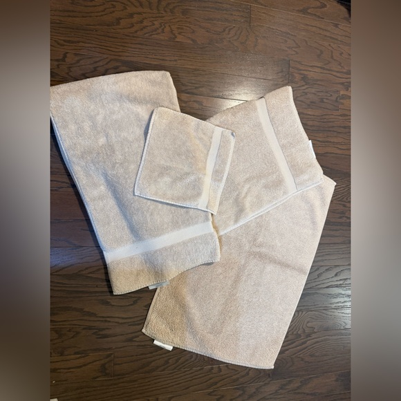 Restoration Hardware 4 Luxury Turkish Cotton Towels Bath - Picture 11 of 11